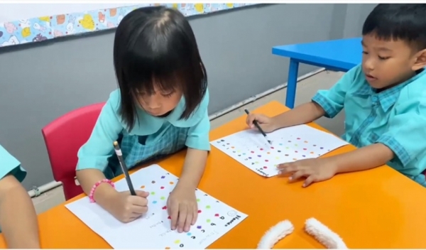 Terkikisnya Moral Kesopanan di Zaman Sekarang Ini